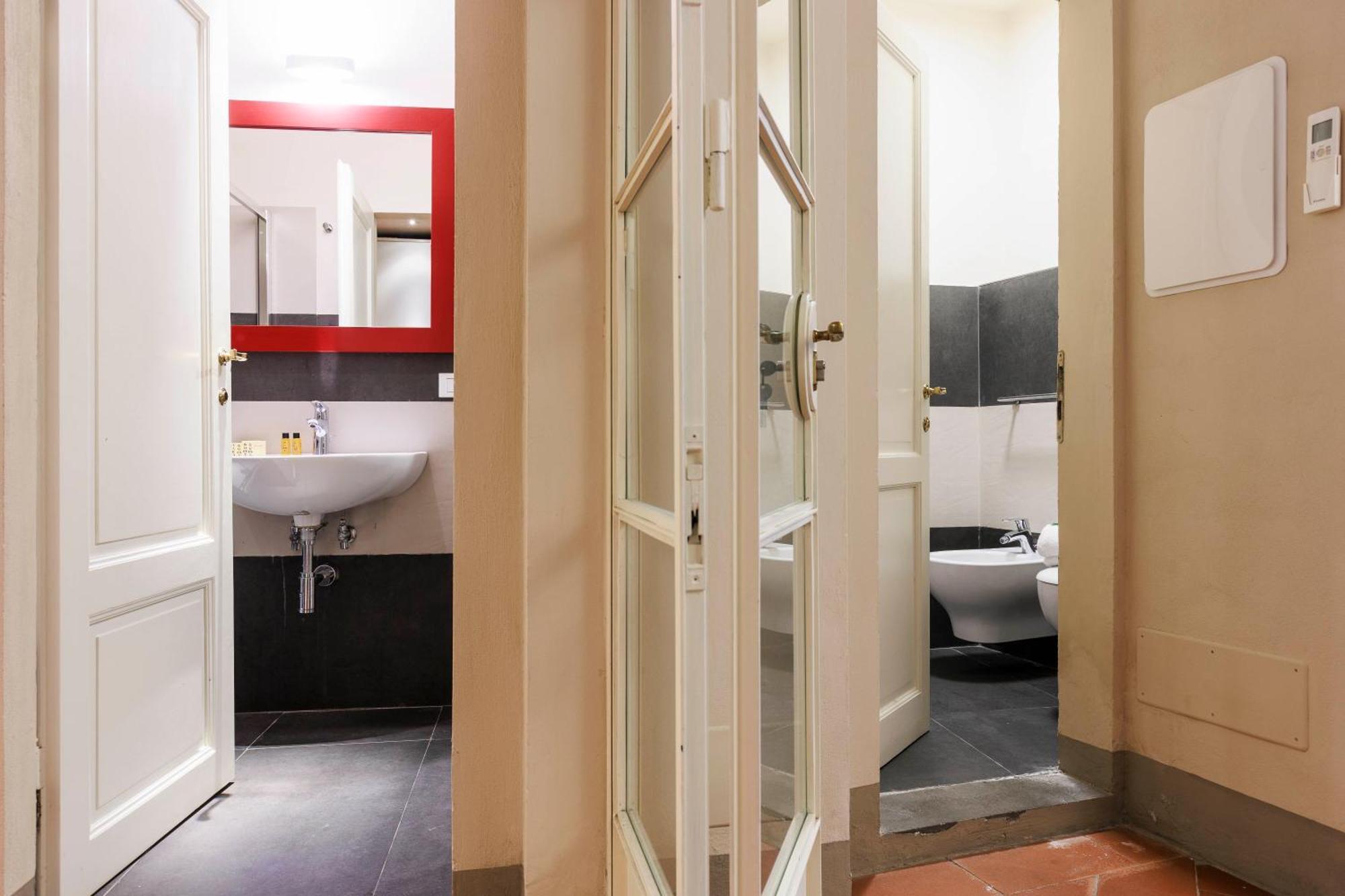 Santa Croce Deluxe Apartment Флоренція Екстер'єр фото
